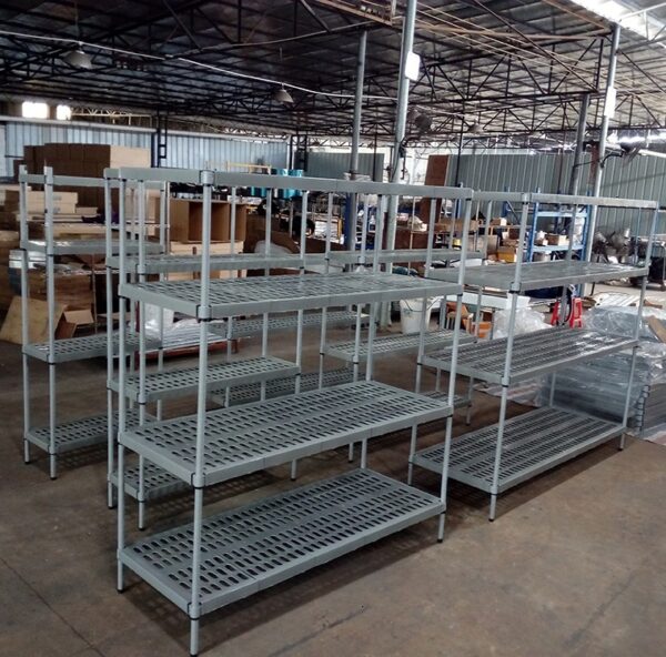 Cold storage room multilayer wire shelving (4)