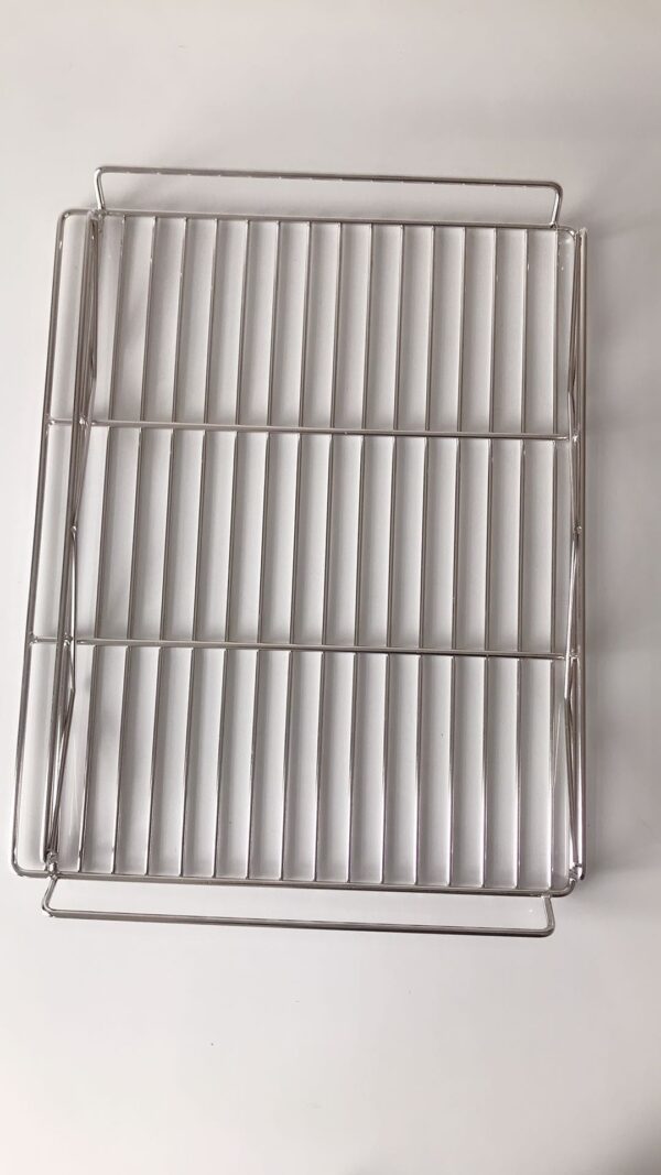 Ice maker rear mesh